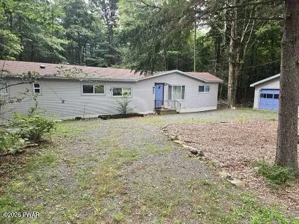 22 Aspen Dr, Newfoundland, PA 18445