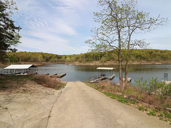 3rd image of 22301 Bohanna Lane