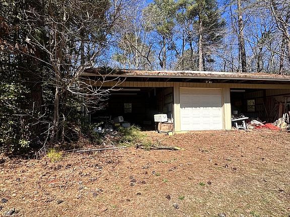 5th image of 2968 Reynolds Rd