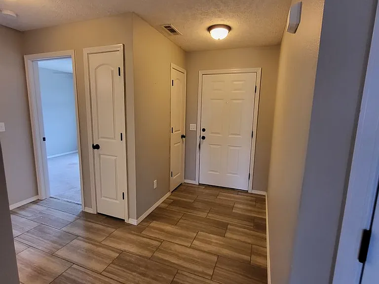 1226 Montana Pl — Photo 9