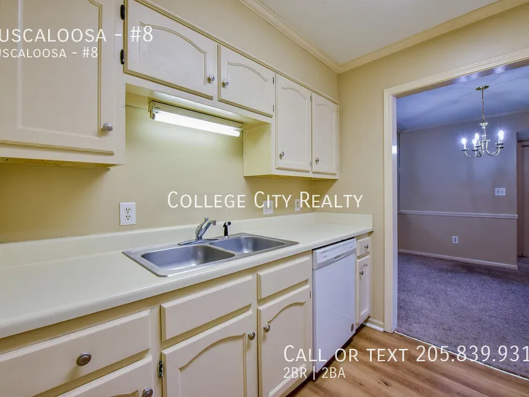 1813 Hackberry Ln #8 — Photo 11