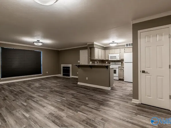 263 Waters Edge Ln #263, Madison, AL 35758