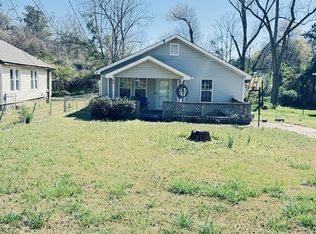 1552 W Poplar St, Griffin, GA 30224