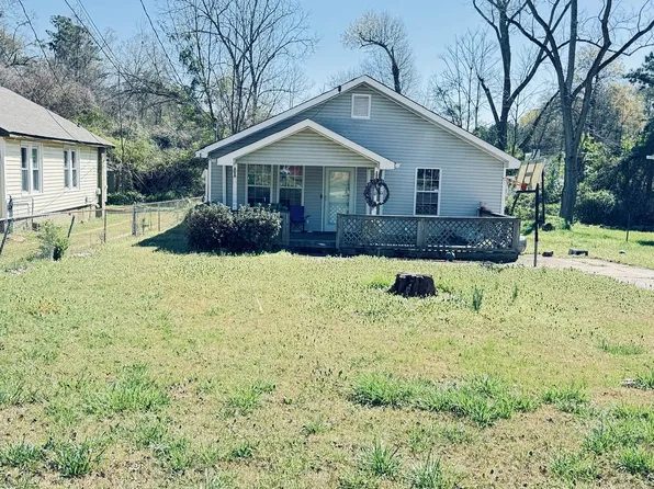 1552 W Poplar St, Griffin, GA 30224