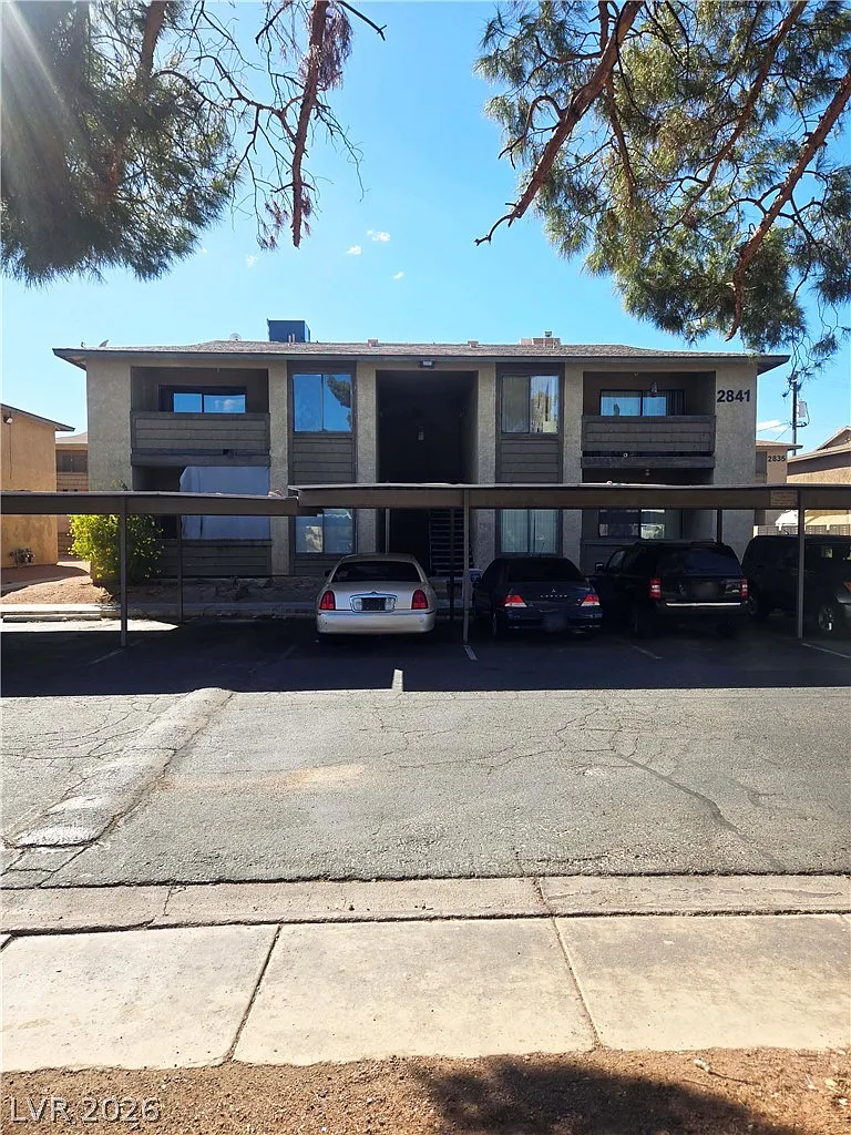 2 bed, 1.0 bath, 3672 sqft, $1,150 — Photo 1