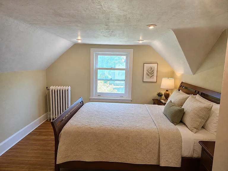 626 Vine St — Photo 12