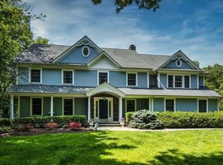 365 Orchard Rd, Wyckoff, NJ 07481