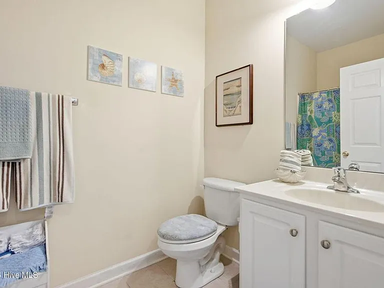 5006 Carleton Dr #113 — Photo 26