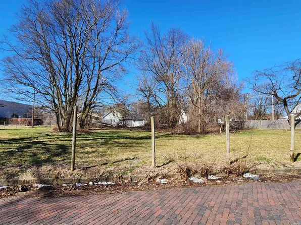 119 Chestnut St, South Bend, IN 46601