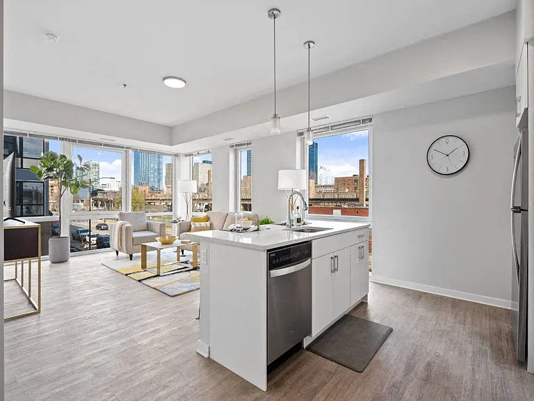 23rd Place Apartments - Market Rate Apartments — Photo 13