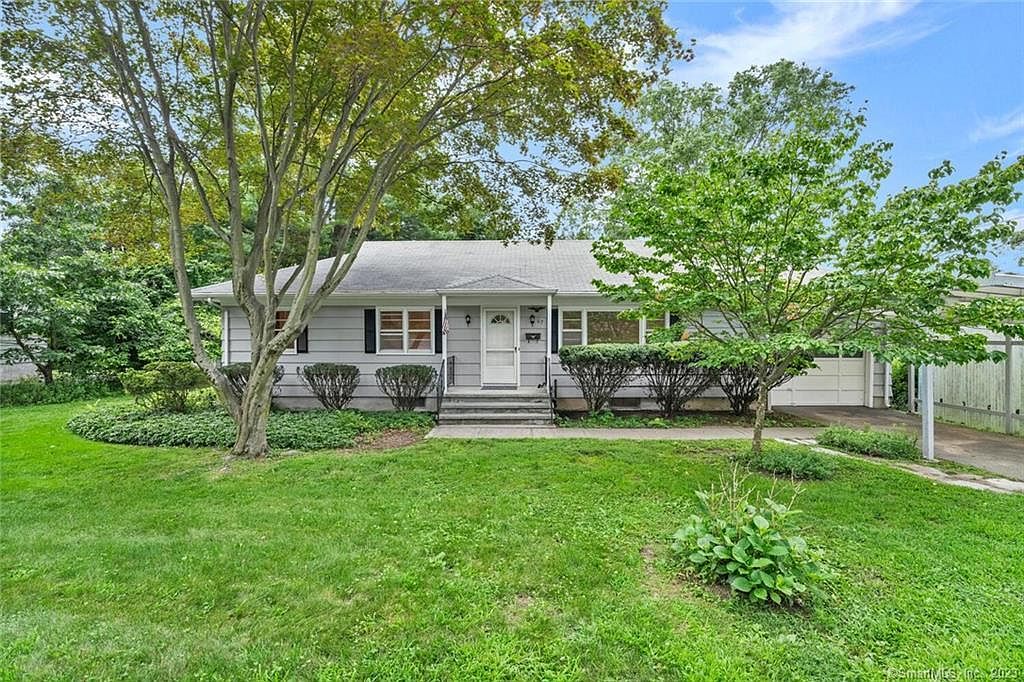 67 3rd St Fairfield CT 06825 Zillow