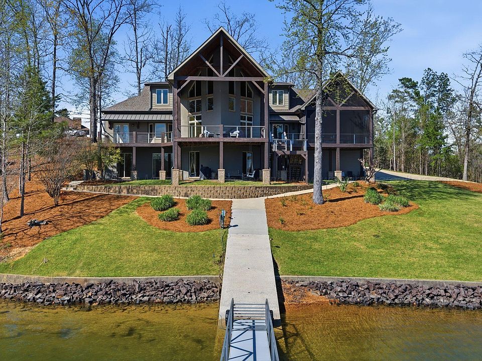 1st image of 138 Grand Oak Dr