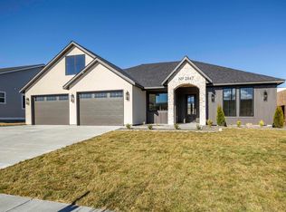 2847 Savanna Ave, Richland, WA 99352
