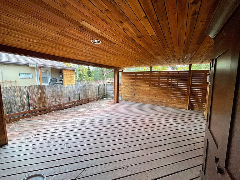 3316 S Pioneer St — Photo 4