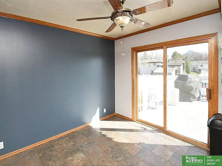 11823 N 157th St — Photo 5