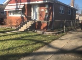 4924 Harnew Rd S, Oak Lawn, IL 60453