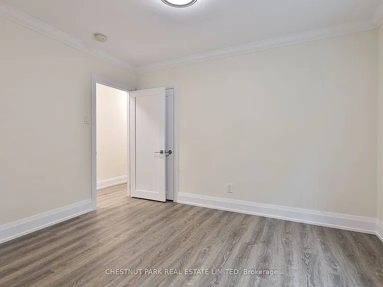 4 Oriole Cres #MAIN — Photo 17