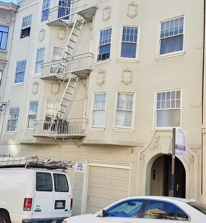 1st image of 1075 Washington St #8