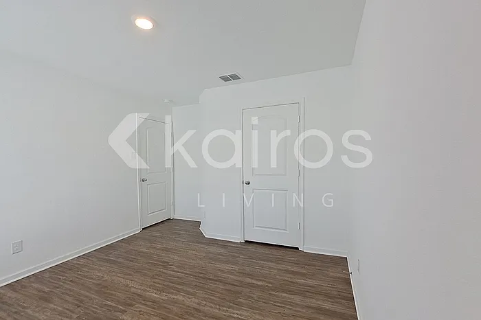 946 Shady Brk — Photo 14