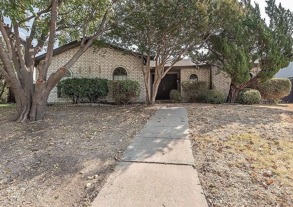 1st image of 2124 Courtland Cir