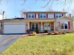 701 Stuart Dr, Carol Stream, IL 60188