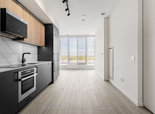 689 The Queensway #Penthouse 817, Toronto, ON M8Y 1K9
