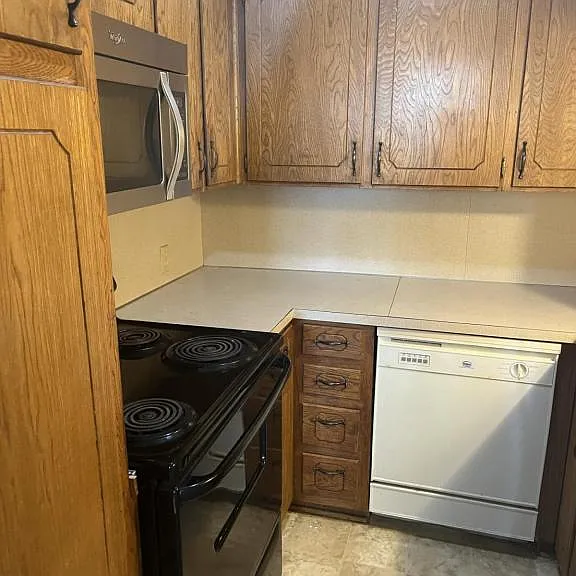 505 S 25 Mile Ave — Photo 9