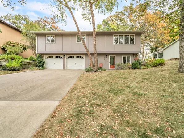 1238 Summer Circle Dr, Okoboji, IA 51355