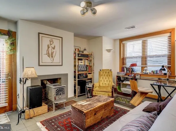 3288 N St NW, Washington, DC 20007