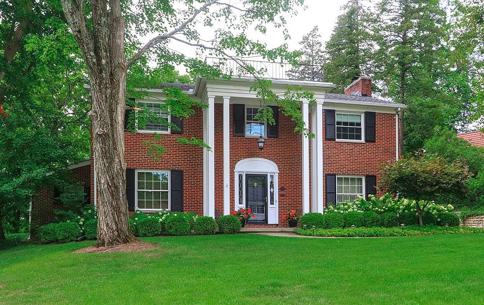 1st image of 1345 Devereux Dr