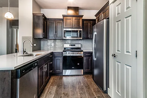 63075 NE Fairey Ct Photo 1