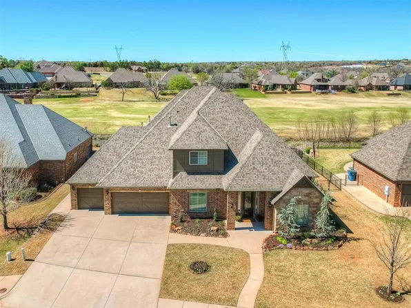3117 York Dr, Edmond, OK 73034