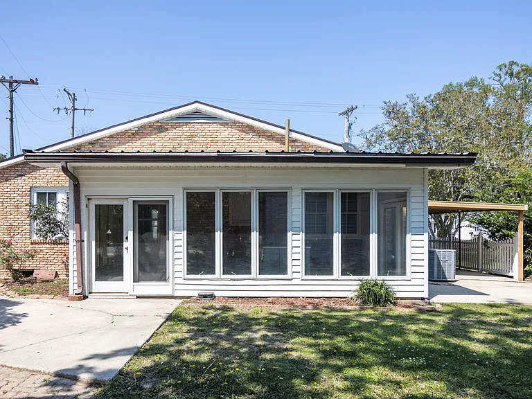 311 S Morgan Ave — Photo 26