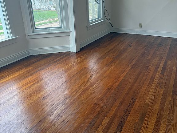 3rd image of 1722 Wisconsin Ave