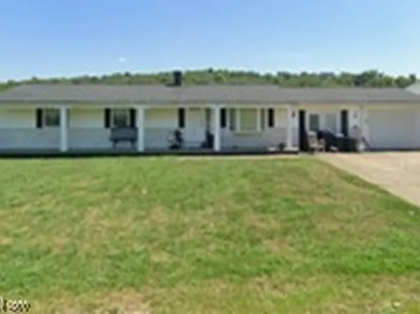 1381 Harris Hwy, Parkersburg, WV 26101