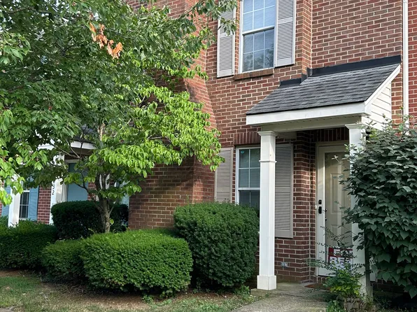 3028 Mapleleaf Park, Lexington, KY 40509