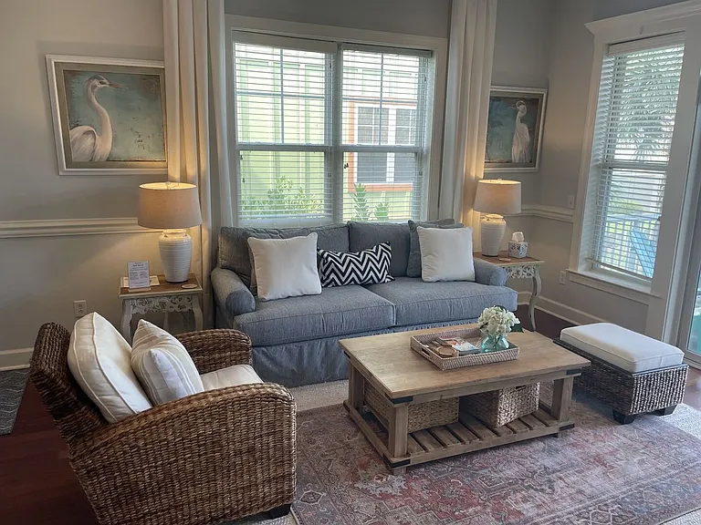 204 Michigan Ave #11 — Photo 32