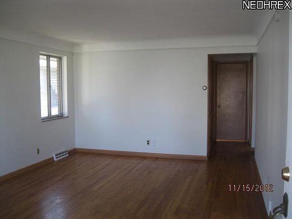 2nd image of 20525 Belvidere Ave
