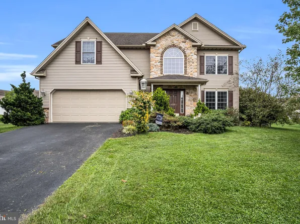 6187 Chatham Glenn Way N, Harrisburg, PA 17111