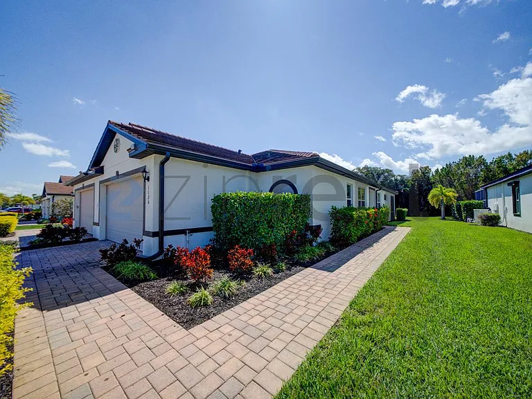 1126 S Town And River Dr — Photo 1