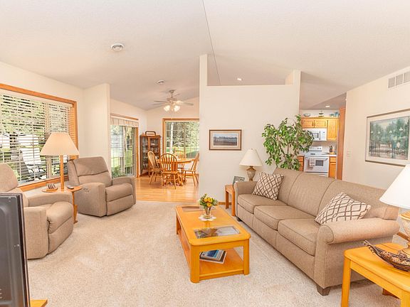 3rd image of 1007 Diamond Willow Cir