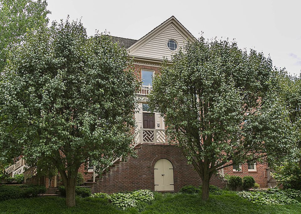 2nd image of 6639 Hampton View Pl