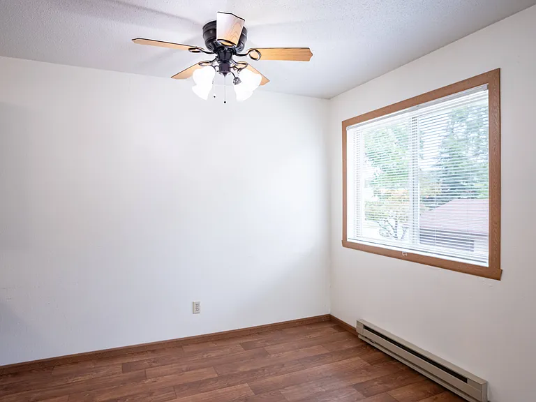 Fargo, ND Monticello Apartments | 21B | Dining
