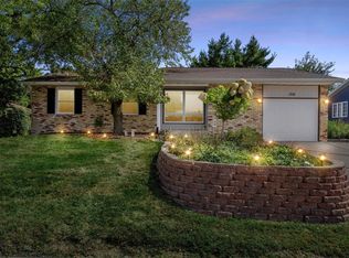 1716 Chestnut Ln NE, Cedar Rapids, IA 52402