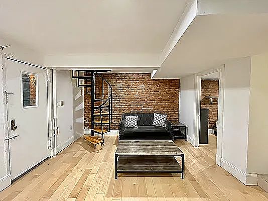 4th image of 10 Gay St #1R