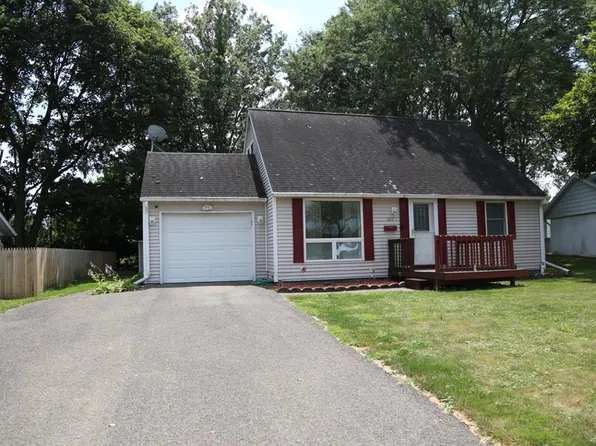 105 Aster Dr, Horseheads, NY 14845