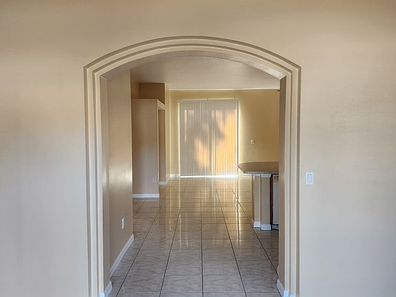 2nd image of 2724 NE 24th Pl