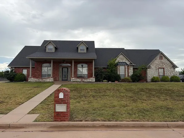 1009 Hummingbird Dr, Cache, OK 73527
