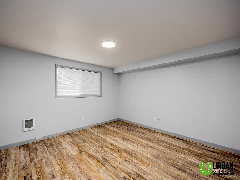 2121 E Upriver Dr #32 — Photo 2