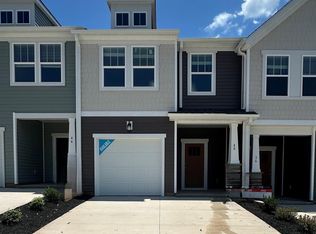40 Shoemaker Rd, Greenville, SC 29617